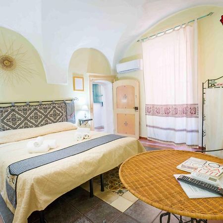 Romeo & Giulietta Rooms Bosa Exterior photo