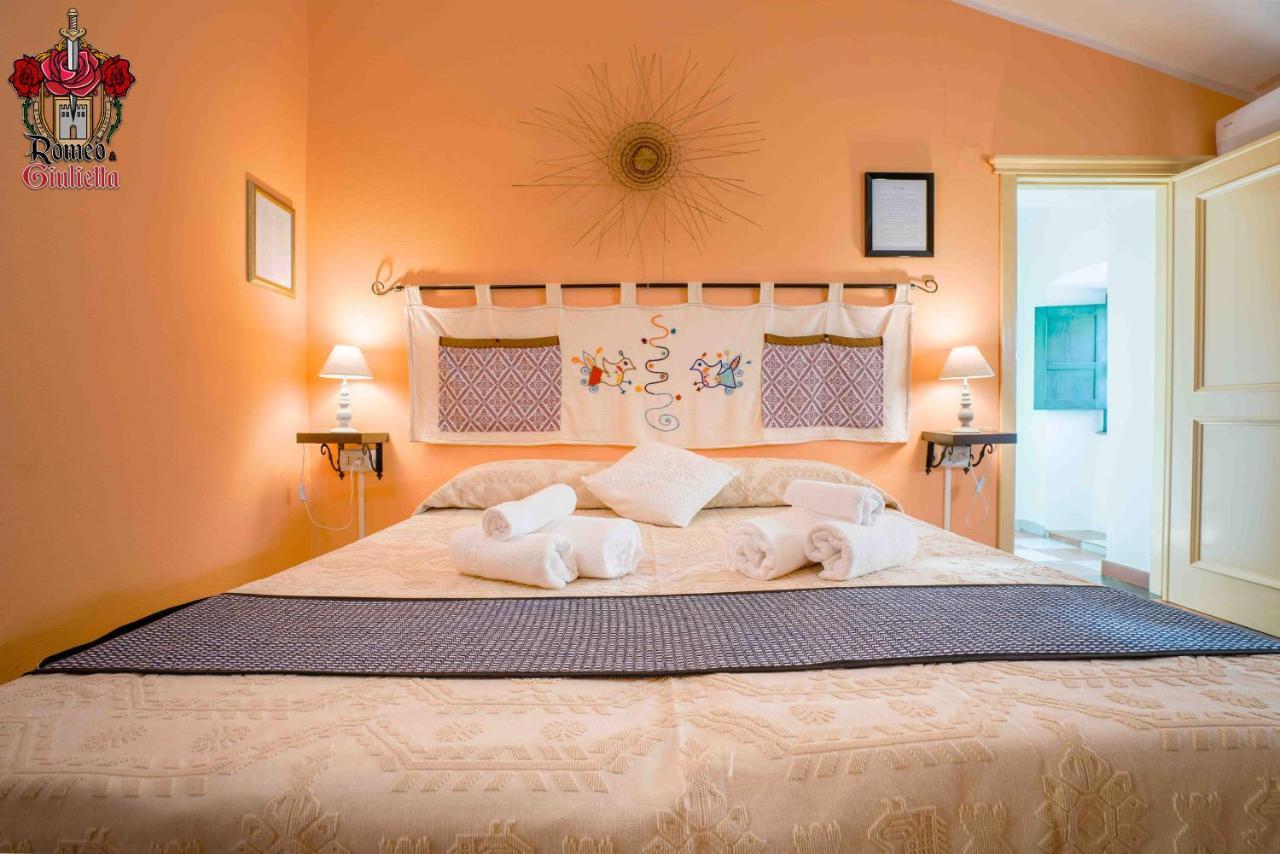 Romeo & Giulietta Rooms Bosa Exterior photo